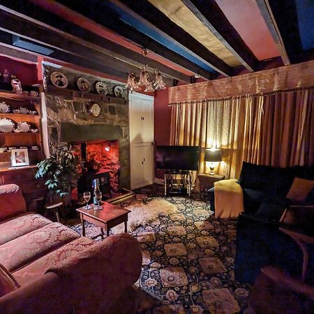 Fantastic Sea Views At Century'S Old Alma'S Cottage - Sleeps Up To 8 Guests Penmaenmawr Exterior photo