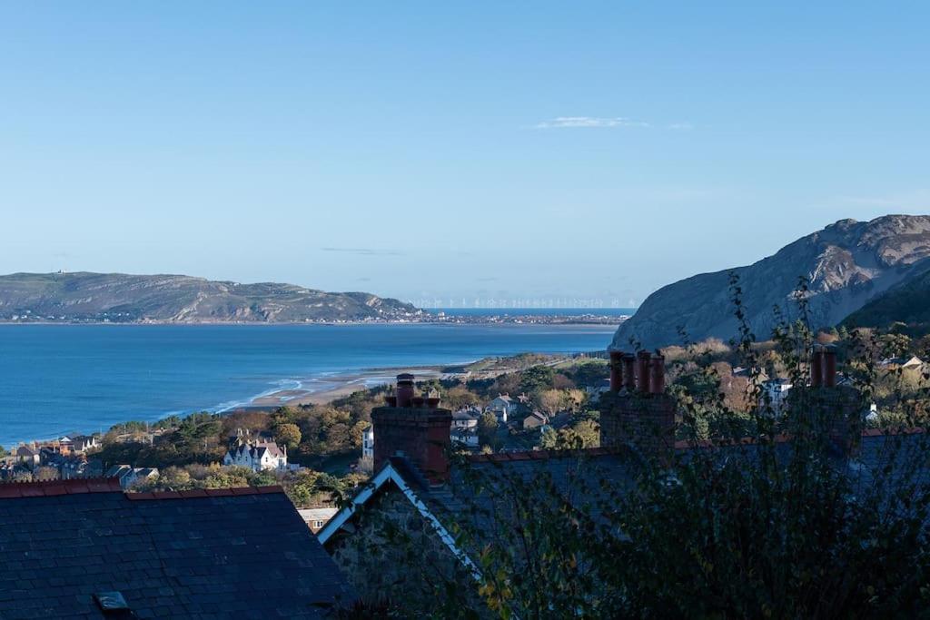 Fantastic Sea Views At Century'S Old Alma'S Cottage - Sleeps Up To 8 Guests Penmaenmawr Exterior photo