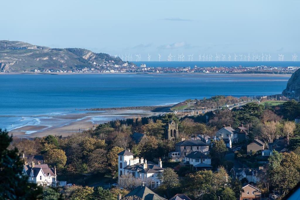 Fantastic Sea Views At Century'S Old Alma'S Cottage - Sleeps Up To 8 Guests Penmaenmawr Exterior photo