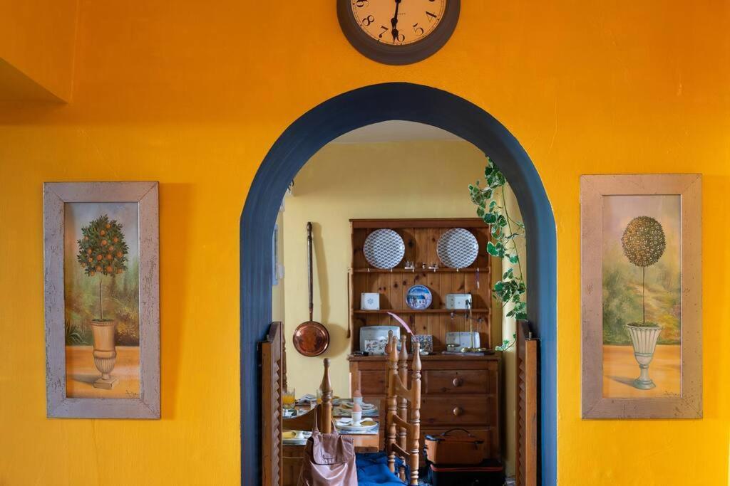Fantastic Sea Views At Century'S Old Alma'S Cottage - Sleeps Up To 8 Guests Penmaenmawr Exterior photo