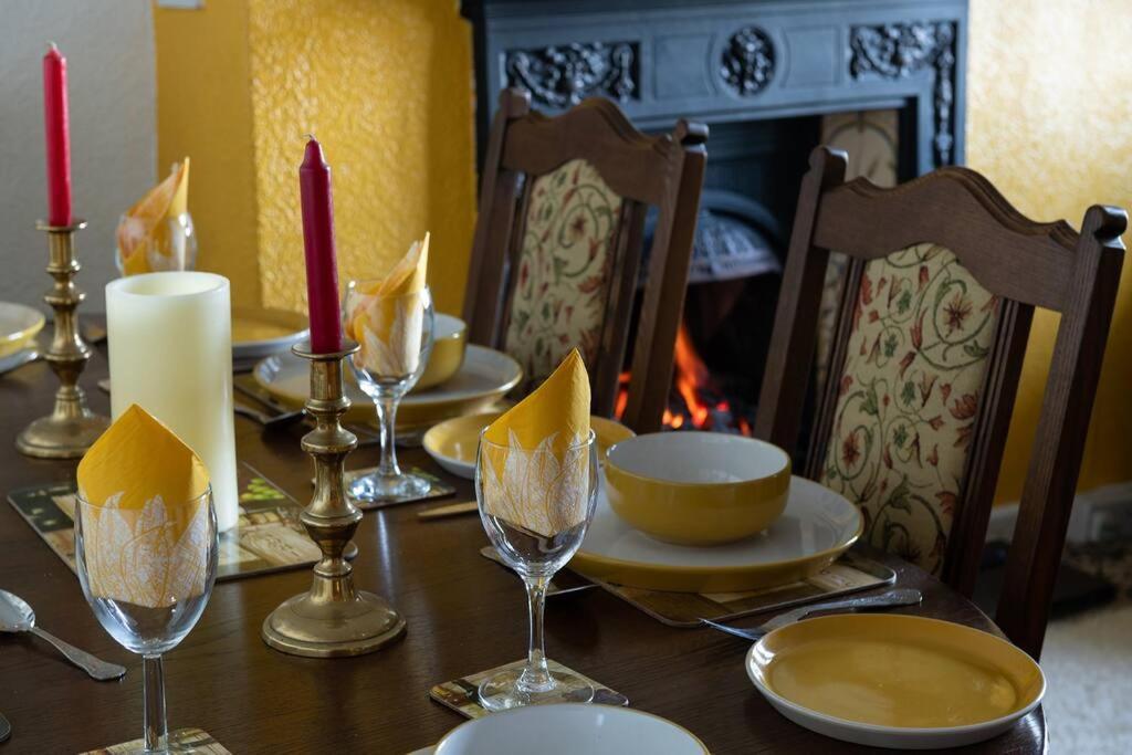 Fantastic Sea Views At Century'S Old Alma'S Cottage - Sleeps Up To 8 Guests Penmaenmawr Exterior photo