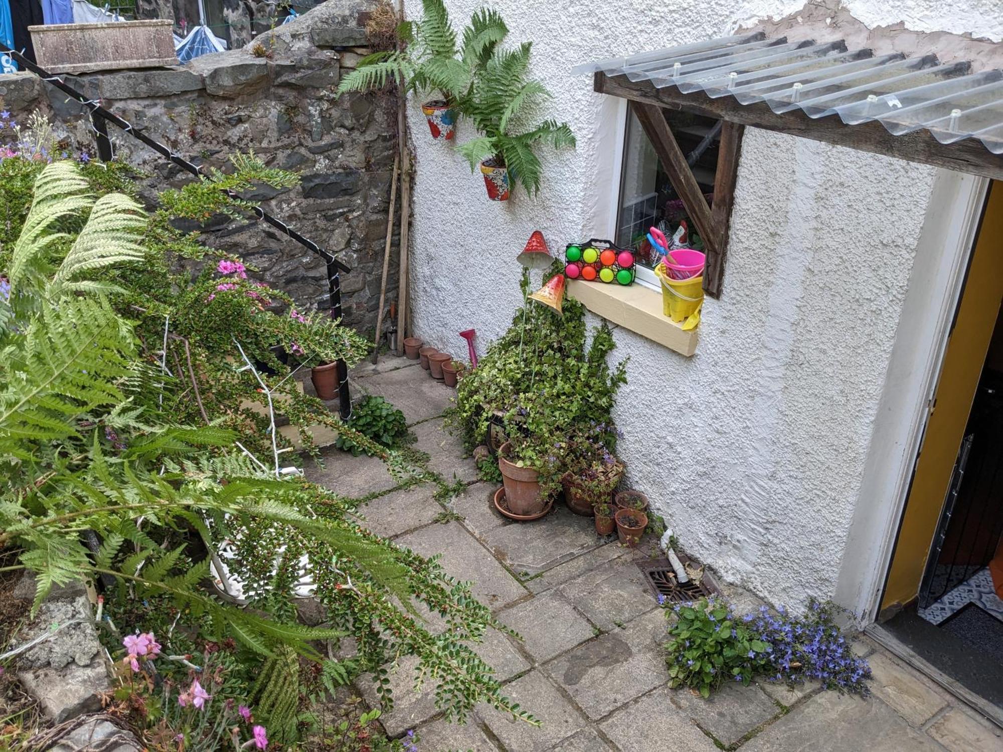 Fantastic Sea Views At Century'S Old Alma'S Cottage - Sleeps Up To 8 Guests Penmaenmawr Exterior photo