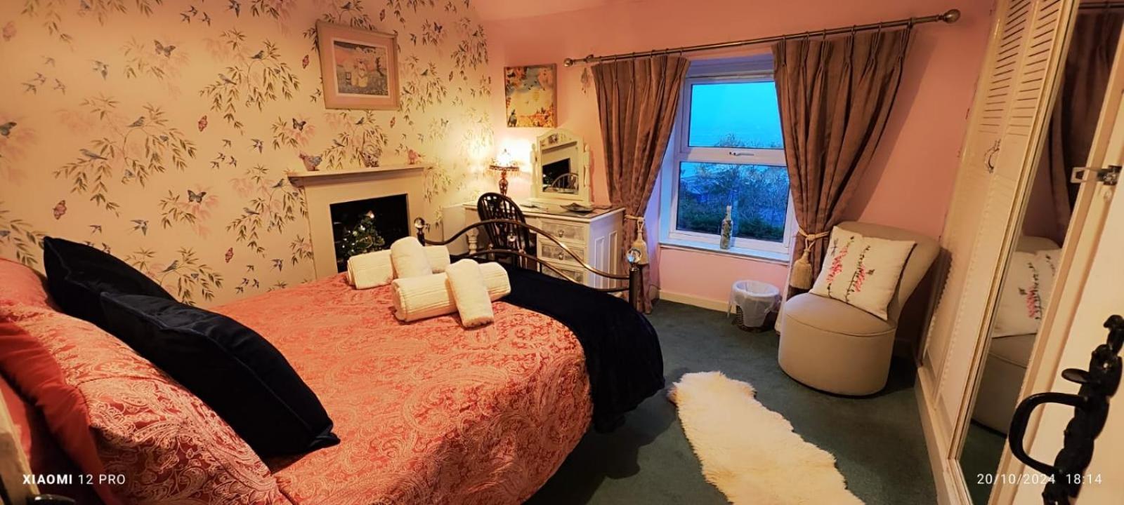Fantastic Sea Views At Century'S Old Alma'S Cottage - Sleeps Up To 8 Guests Penmaenmawr Exterior photo