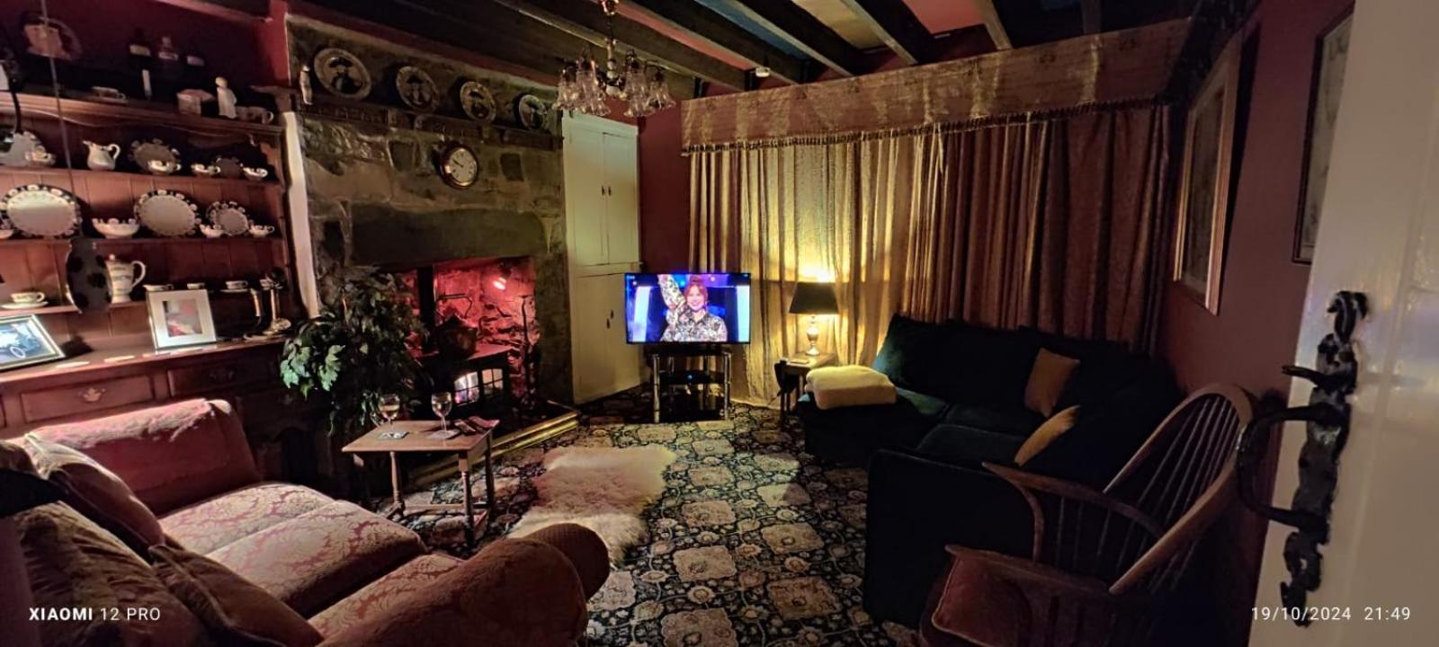 Fantastic Sea Views At Century'S Old Alma'S Cottage - Sleeps Up To 8 Guests Penmaenmawr Exterior photo